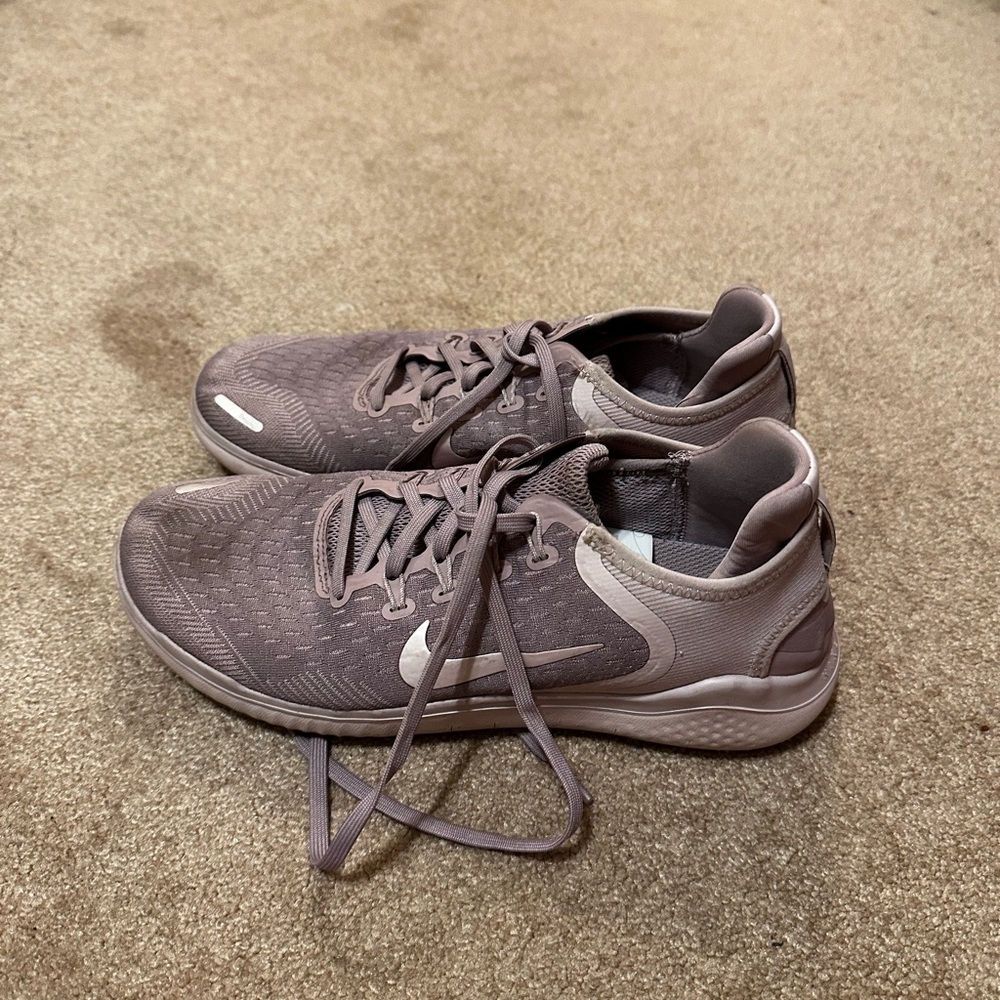 Women's purple Nike free